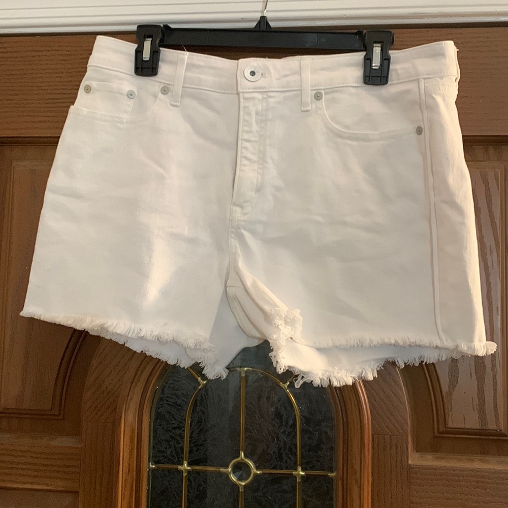 Vineyard Vines - White Jean Shorts - Size 30-NWT
